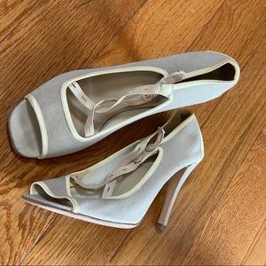 Prada Tan Cream Heels Shoes sz 37.5